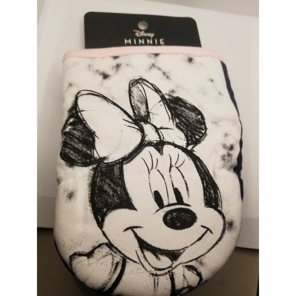 Disney Minnie Mouse 2PK NEW Oversized Mini Oven Mitts Gloves Pink White Grey New